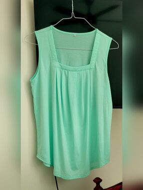 Sleeveless Square Neck Mint Green Women’s Top   Never Worn